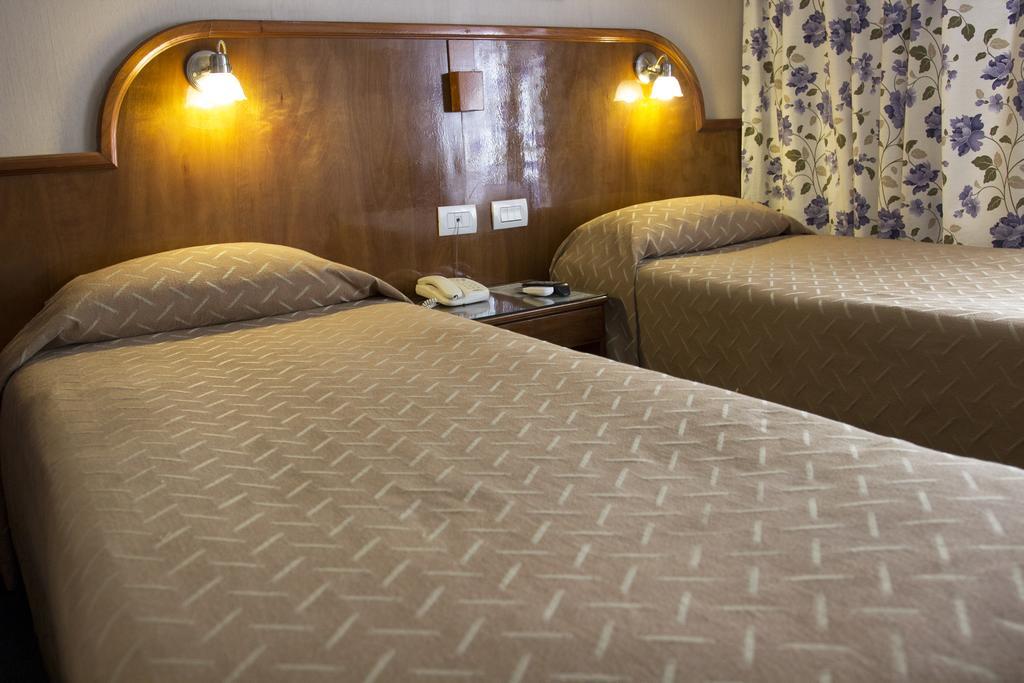 Hotel Orly Corrientes Zimmer foto